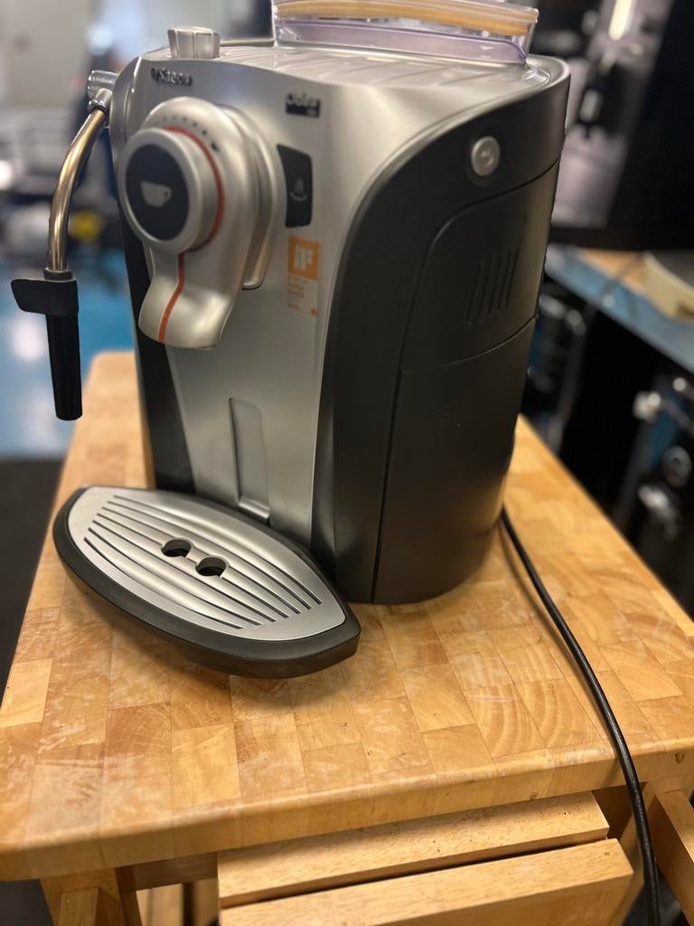 Saeco Odea Go, Witgoed en Apparatuur, Koffiezetapparaten, 10 kopjes of meer, Koffiemachine, Zo goed als nieuw, High Tech Campus 52, 5656 AG Eindhoven, Nederland