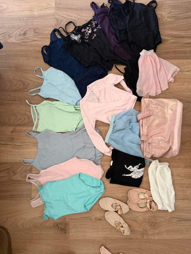 Balletkleding en -schoenen voor kinderen 6-10 jaar, Ophalen, Gebruikt, Kleding