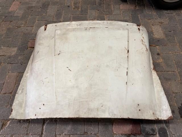 Triumph TR2-3-3A motorkap, Ophalen