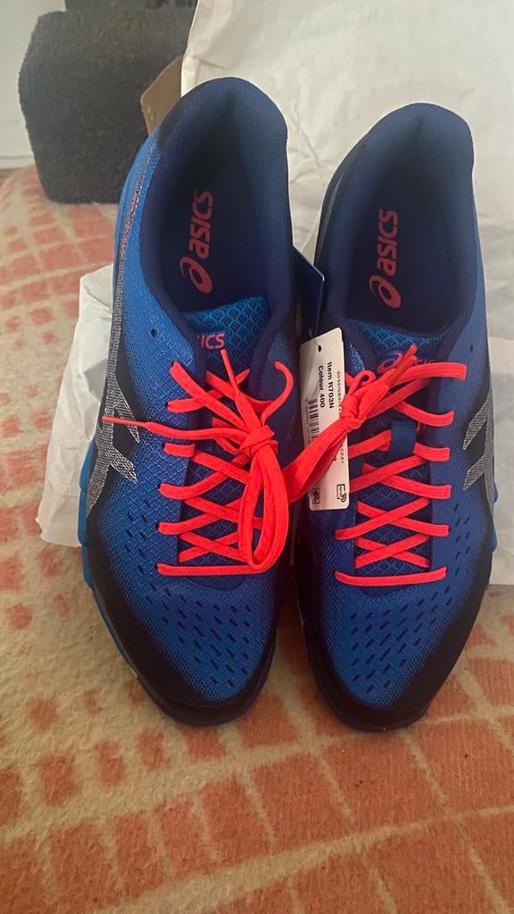 ASICS GEL BLADE 6 maat 46,5 zaalschoenen (nieuw), Ophalen of Verzenden, Zo goed als nieuw, Overige typen