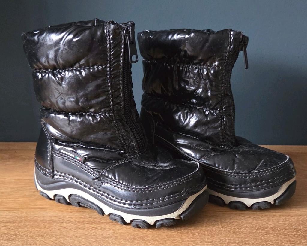 Bergstein snowboots 21-22, Kinderen en Baby's, Kinderkleding | Schoenen en Sokken, Meisje, Ophalen of Verzenden, Bergstein, Laarzen
