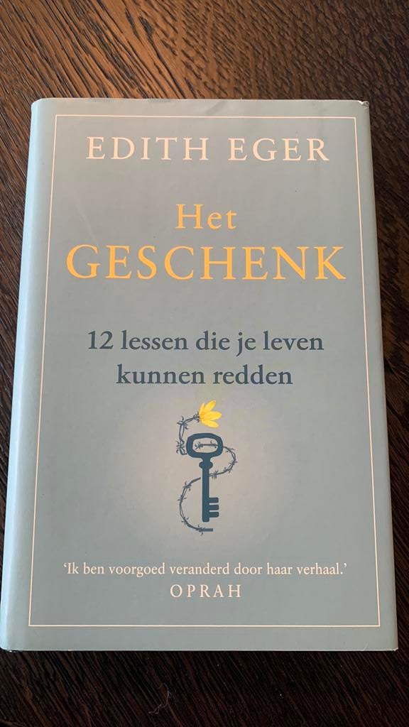 Edith Eger - Het geschenk, Boeken, Ophalen of Verzenden, Zo goed als nieuw, Edith Eger