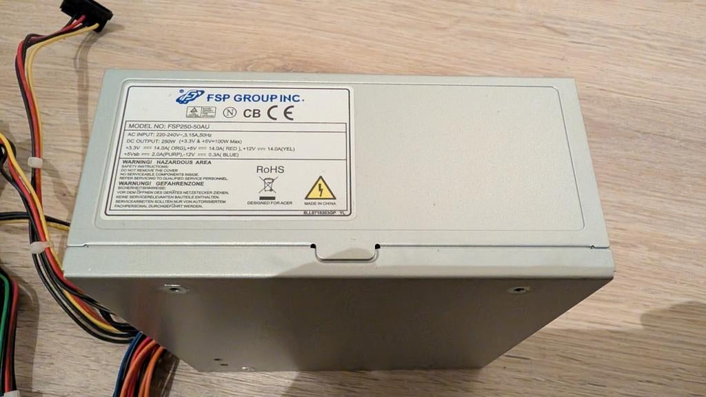SFX voeding, 250W, Computers en Software, Interne voedingen, Ophalen of Verzenden