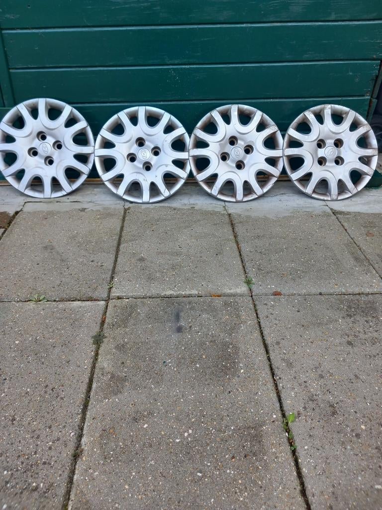 Wieldoppen Hyundai i20 1.2i, Ophalen of Verzenden