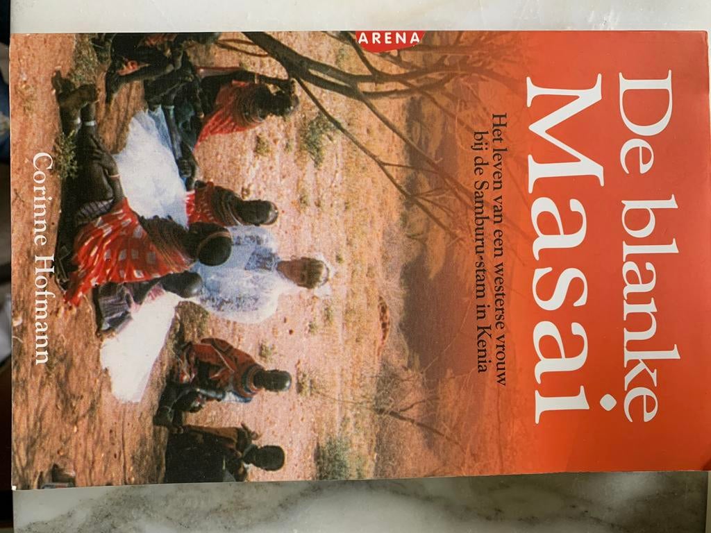 De Blanke Masai - Corinne Hofmann, Boeken, Romans, Gelezen, Nederland, Ophalen of Verzenden