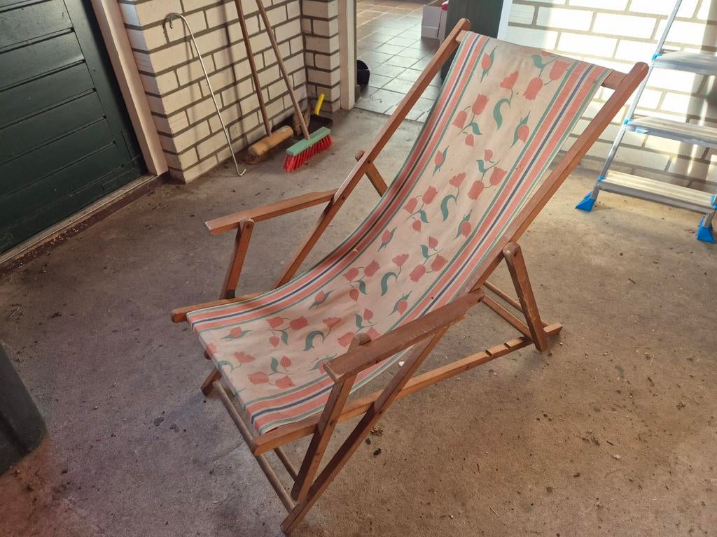 Strandstoel... gebruikt. Stof is beschadigd., Ophalen, Gebruikt