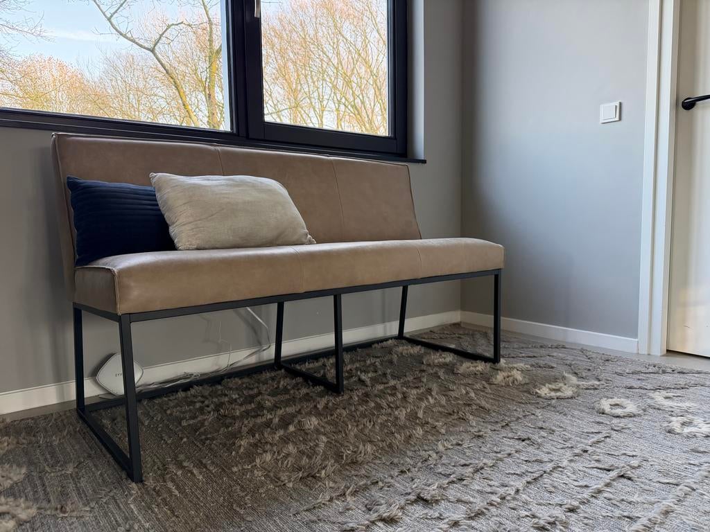 Fred de la Bretoniere 3-persoons eetkamerbank - Lontra leder, Huis en Inrichting, Ophalen, Gebruikt, Minder dan 75 cm, Driepersoons