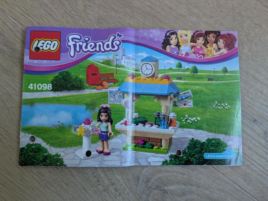 Lego Friends 41098 Emma's Kiosk, Ophalen of Verzenden, Zo goed als nieuw, Complete set, Lego