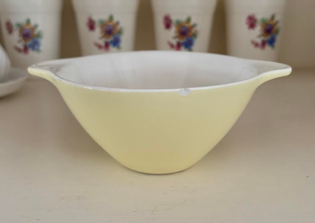 Soepkom pastel lichtgeel Regout Sphinx, Ophalen of Verzenden