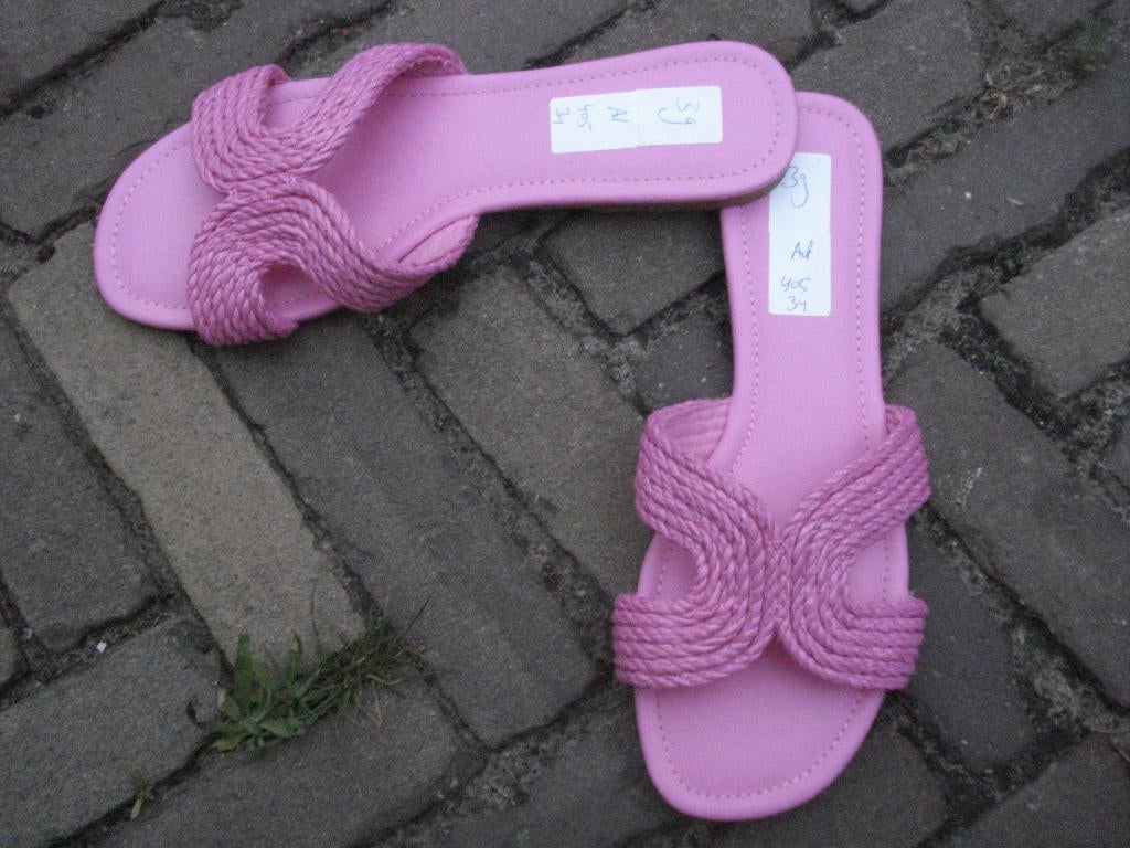 SLIPPERS ROZE BOHO NIEUW MT 39 NU GRATIS VERZENDING PER POST, Slippers, Verzenden, Nieuw, Roze