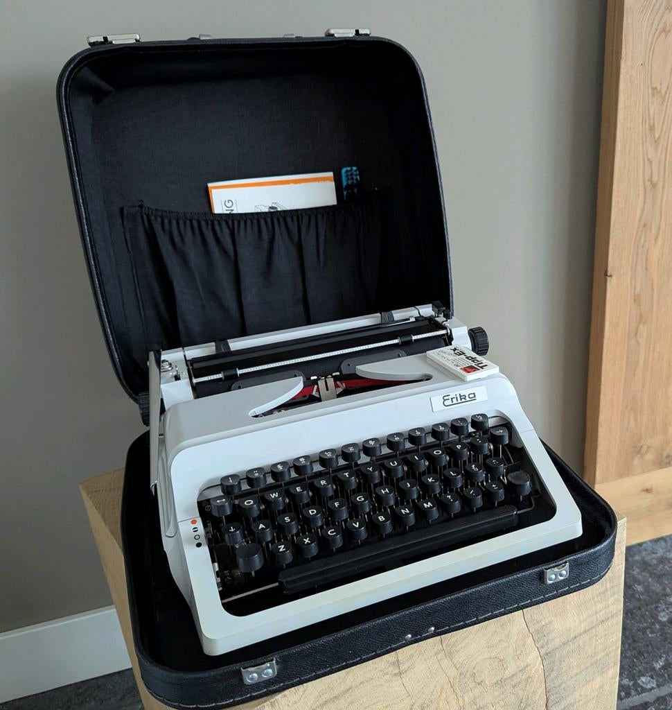 Vintage Erika typemachine jaren 80 in koffer, Diversen, Typemachines, Ophalen, Gebruikt