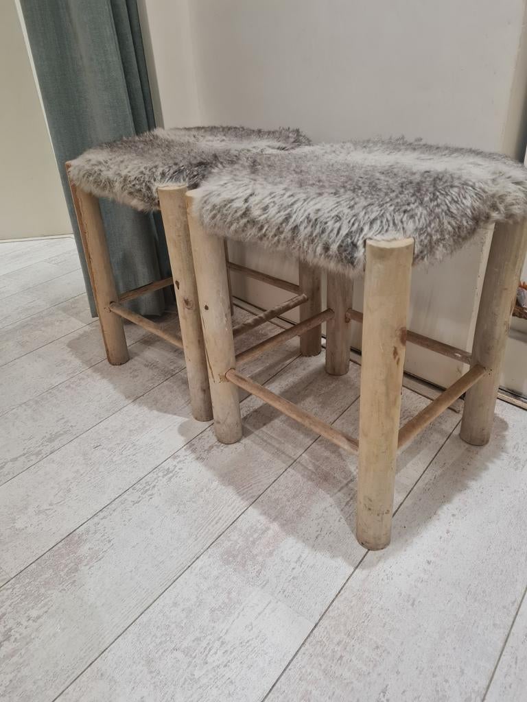 2 mooie krukjes van Kwantum, Ophalen, Zo goed als nieuw, Hout