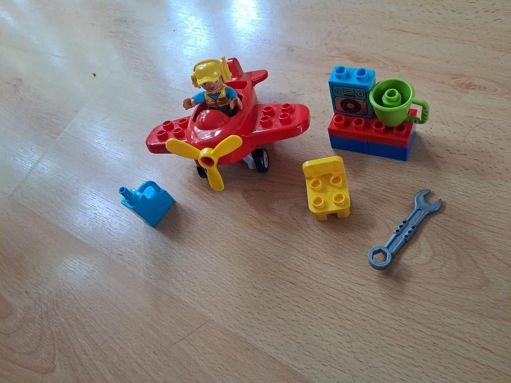 LEGO DUPLO Vliegtuig set - 10908 - ZGAN!, Ophalen of Verzenden, Zo goed als nieuw, Complete set, Duplo