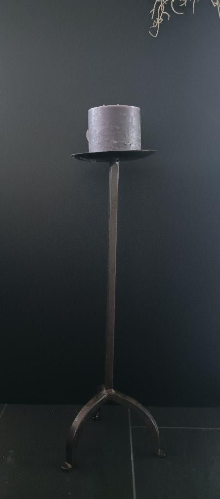 Stoere smeedijzeren vloerkandelaar, Ophalen, 50 tot 75 cm, Zo goed als nieuw, Metaal