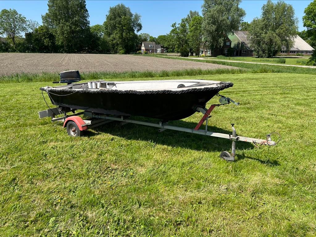 Visbootje incl trailer, Gebruikt, Tot 10 pk, Ophalen of Verzenden, 3 tot 6 meter