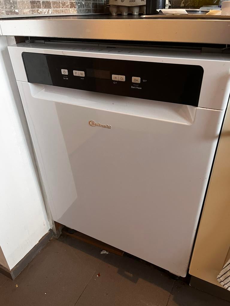 Bauknecht Semi-Inbouw Vaatwasser (60cm, werkend), Ophalen, Zo goed als nieuw, Inbouw, Minder dan 85 cm