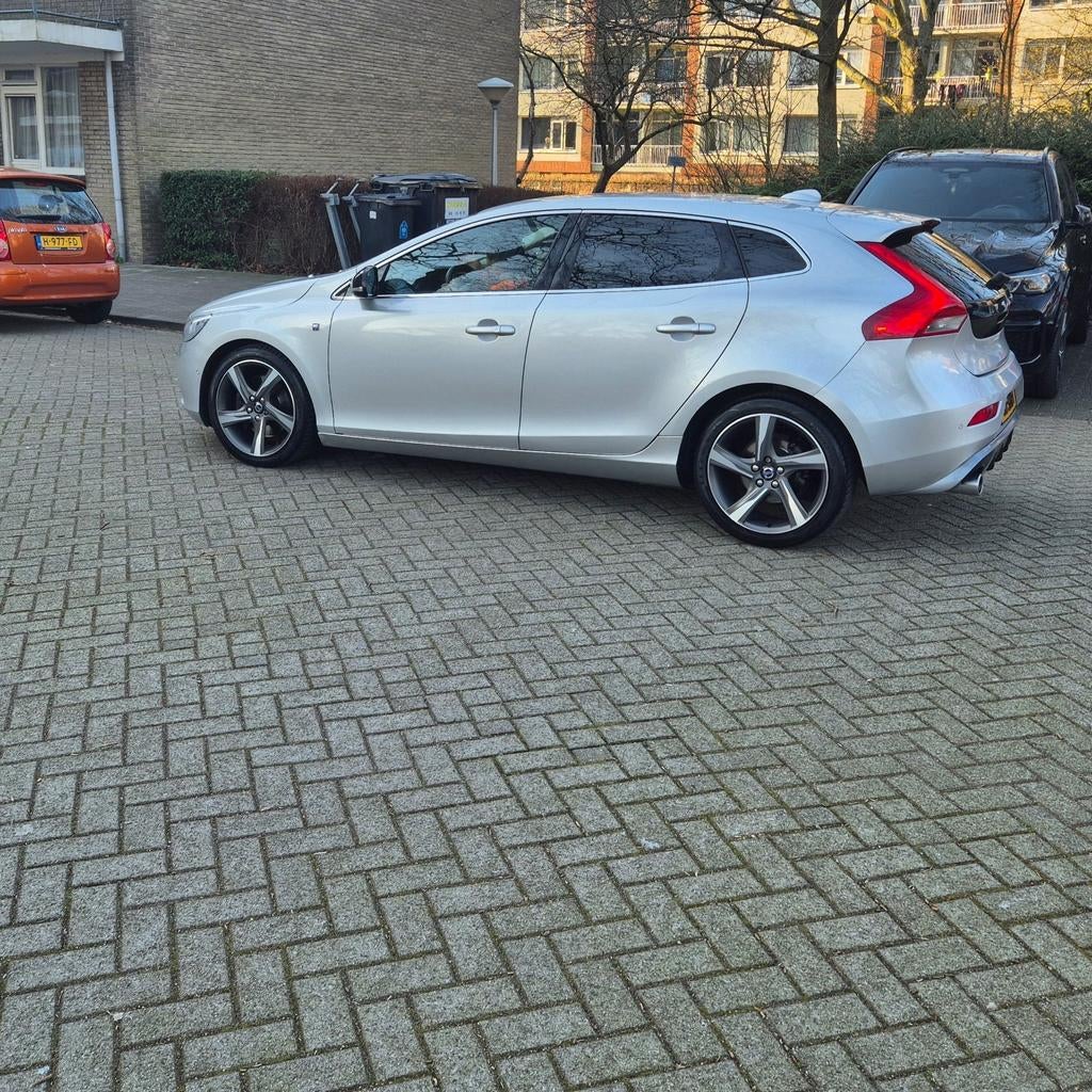 Volvo V40 2.0 D2 Ocean race. 120pk, Auto's, Volvo, Particulier, V40, Diesel, C, Hatchback, Automaat, Geïmporteerd, Zilver of Grijs