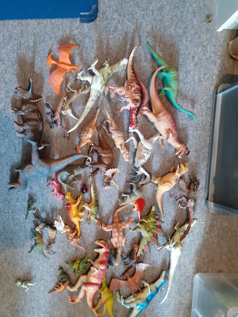 Verzameling dino's (geen Schleich), Verzamelen, Dierenverzamelingen, Gebruikt, Beeldje of Figuurtje, Overige soorten, Ophalen of Verzenden