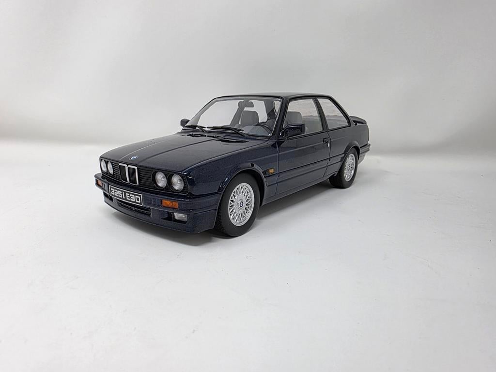 Bmw 325i E30 M-Paket 1:18 in OVP, Ophalen of Verzenden