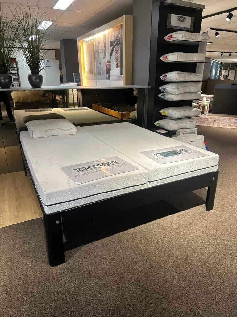 Auping Auronde 2000 180x200 zwart + NIEUWE matrassen! Koopje, Huis en Inrichting, Slaapkamer | Bedden, Zwart, Tweepersoons, Ophalen of Verzenden