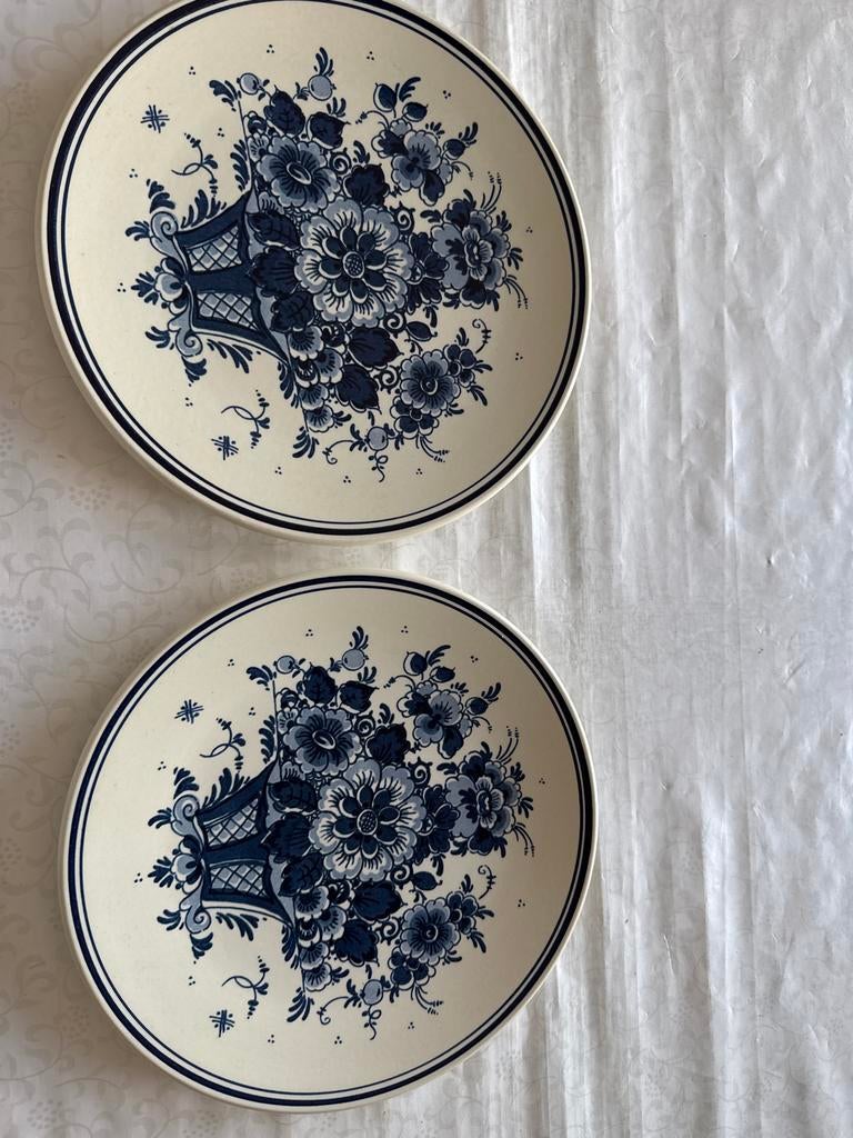 2 Royal Goedewaagen Blue Delft Handwork borden, Verzenden