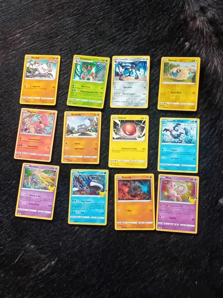 12 Pokémon kaarten - Diverse karakters, Ophalen of Verzenden, Gebruikt, Meerdere kaarten