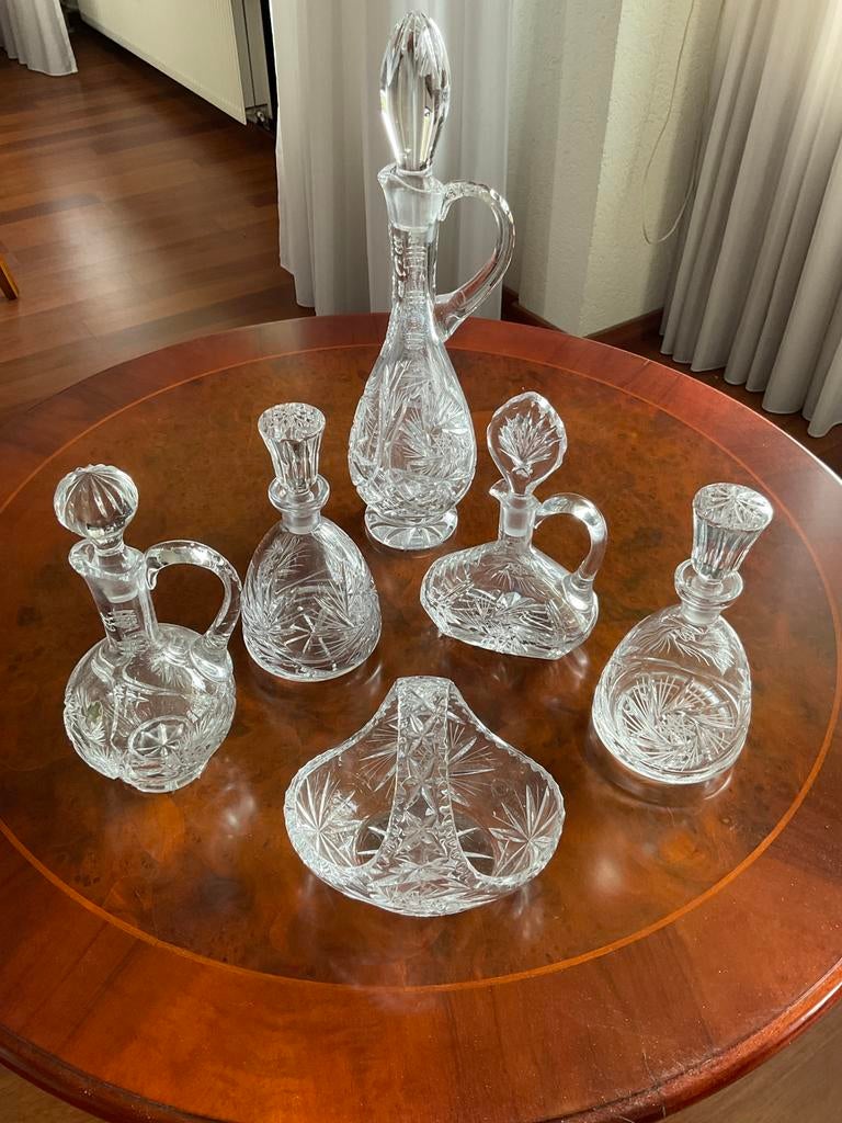 5 Kristallen karaffen + een mandje., Antiek en Kunst, Antiek | Glas en Kristal, Ophalen
