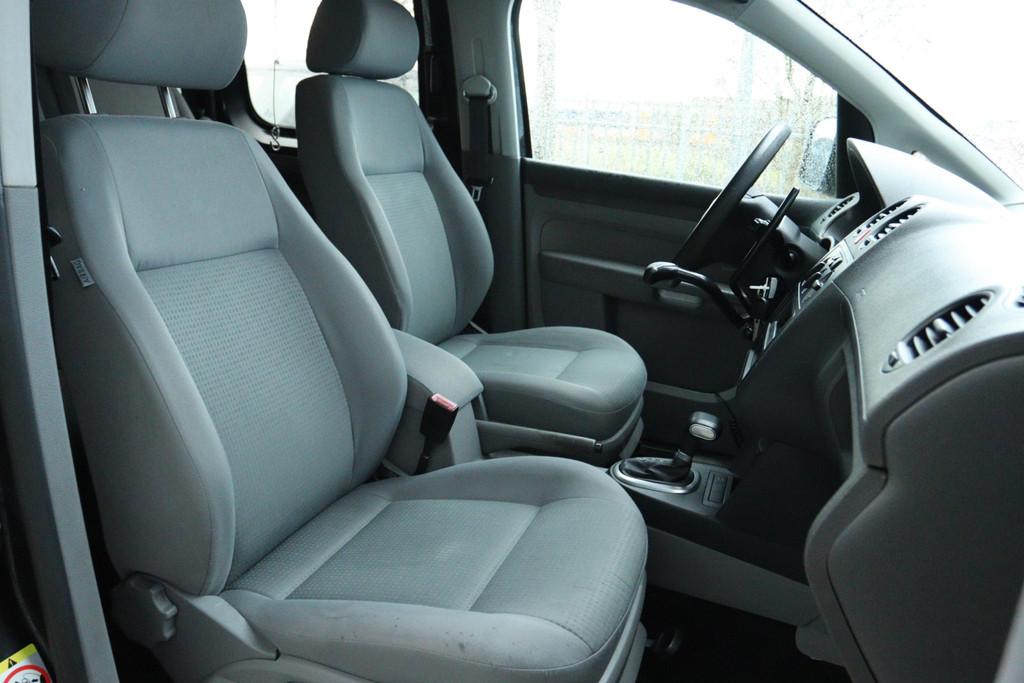VOLKSWAGEN CADDY 1.9 TDI OPTIVE COMFORT 5P INVALIDE / ROLSTO, Auto's, Volkswagen, Gebruikt, Overige modellen, 4 cilinders, Traction-control