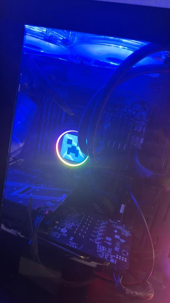 Computer / server / ai, Computers en Software, Desktop Pc's, Zo goed als nieuw, SSD, Ophalen