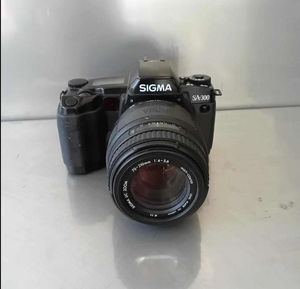 Camera Sigma SA-300 met multi-coates Sigma UC Zoom lens, Verzenden, Zo goed als nieuw, Spiegelreflex, Overige Merken