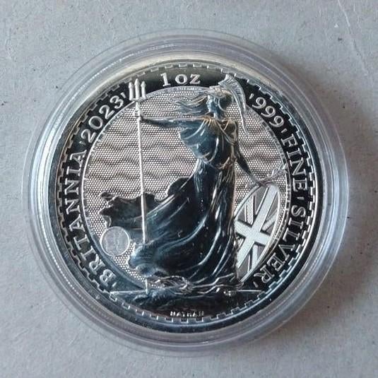 1 oz Silver Britannia munt uit 2023 Queen Elizabeth UK, Ophalen of Verzenden, Zilver