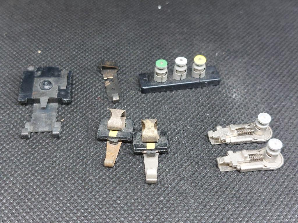 Minitrix - diverse (rail-/aansluit) klemmen (13475), Gebruikt, Gelijkstroom, Trix, Rails