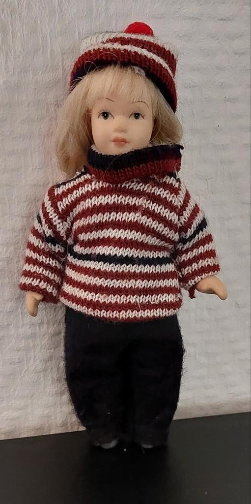 Poppenhuis poppetjes., Ophalen, Poppenhuis