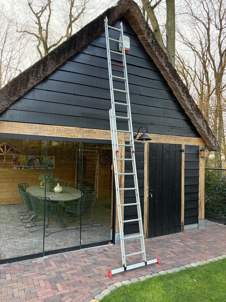 Altrex uitschuifbare ladder 4.65mtr, Ophalen, Gebruikt, 4 meter of meer