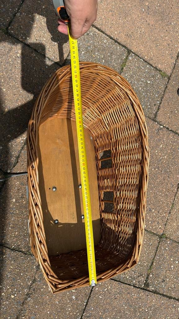 Honden mandje, Dieren en Toebehoren, Hondenmanden, Ophalen, Gebruikt, Riet