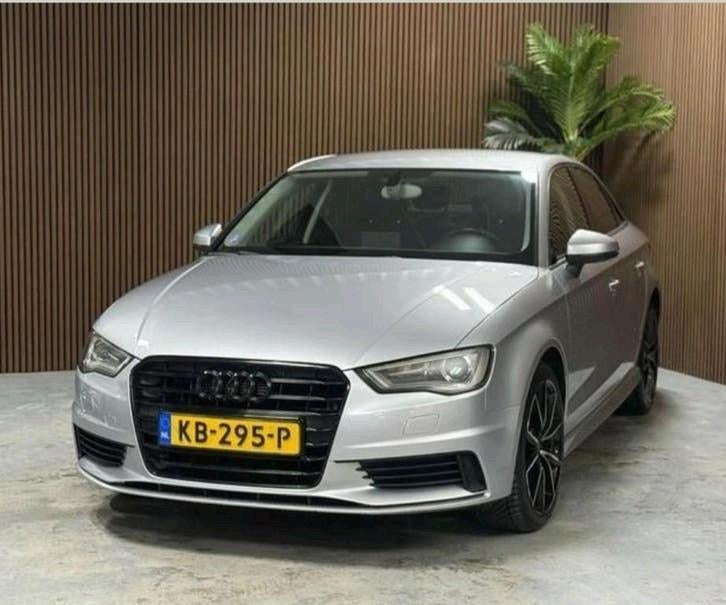 Audi A3 1.4 Tfsi limousine-S-Line, Auto's, Voorwielaandrijving, 4 cilinders, 1395 cc, Particulier