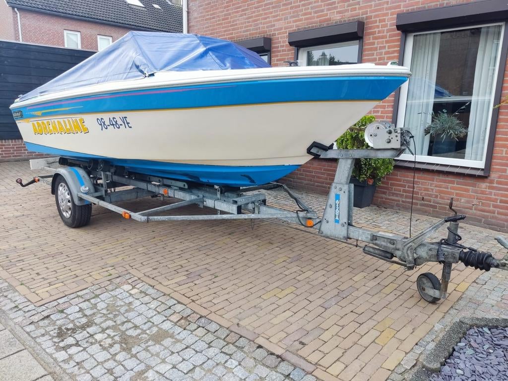 Beekman Coral 495 met 135 PK Evinrude Fight Ra, Watersport en Boten, Ophalen, 120 tot 200 pk, Zo goed als nieuw, 3 tot 6 meter