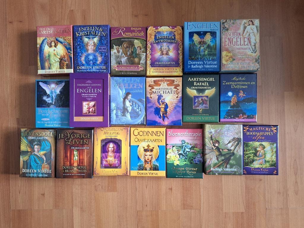Doreen Virtue Orakelkaarten tarotkaarten 19 doosjes, Boeken, Esoterie en Spiritualiteit, Ophalen of Verzenden, Zo goed als nieuw