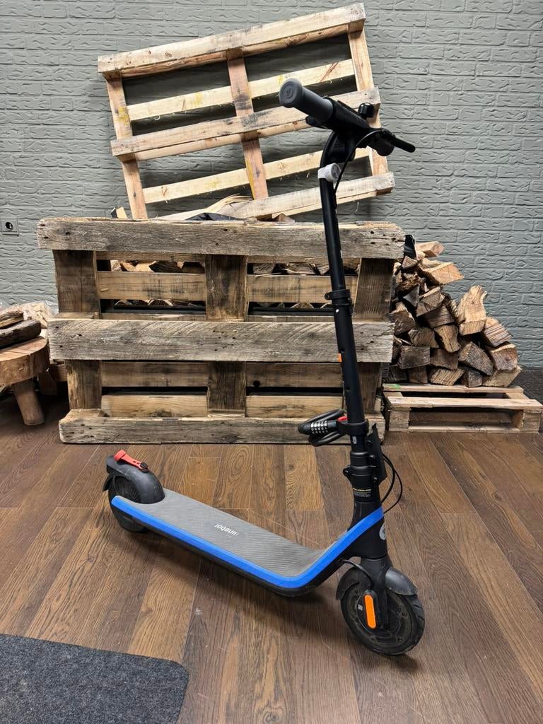 Segway ninebot cp pro elektrische kinder step, Fietsen en Brommers, Steps, Ophalen, Zo goed als nieuw, Elektrische step (E-scooter)