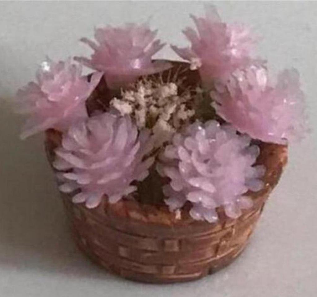 Miniatuur plantenbakje met roze bloemen (2cm), Ophalen, Zo goed als nieuw