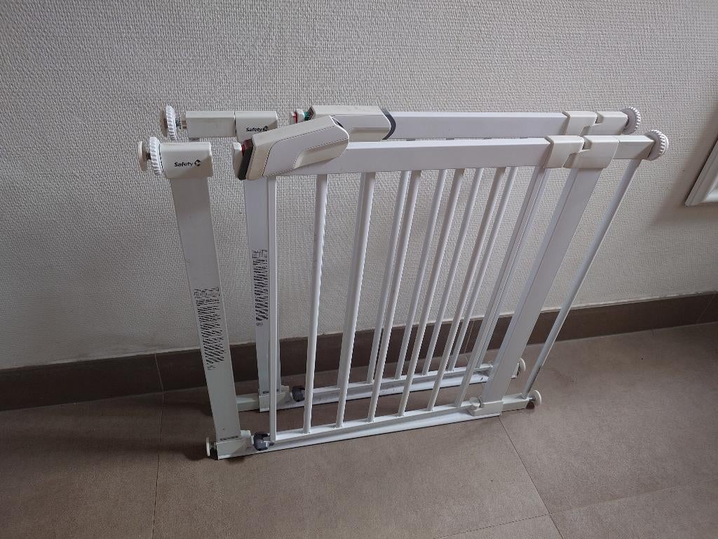 Traphekje Safety First Flat step, Kinderen en Baby's, Traphekjes, Ophalen, Gebruikt, Klemhekje, Metaal of IJzer