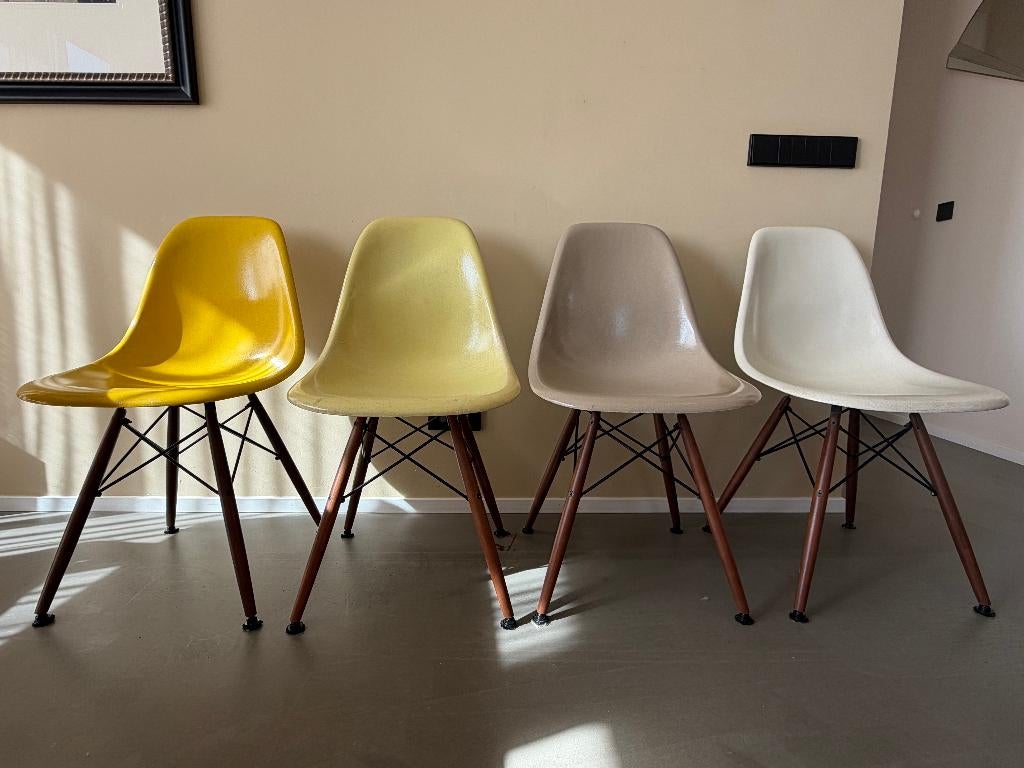 Set van 4 Vintage Eames Fiberglass stoelen (DSW), Ophalen, Overige materialen, Overige kleuren, Vintage stoelen  Eames