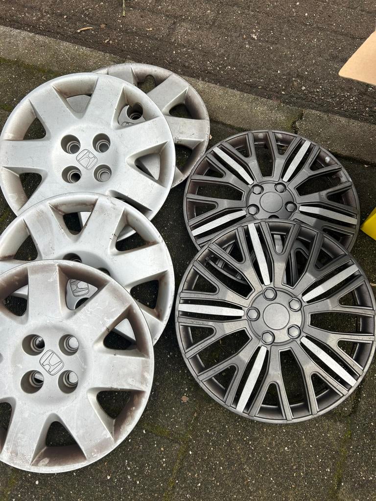 Honda wieldoppen, Auto diversen, Wieldoppen, Ophalen of Verzenden, Zo goed als nieuw
