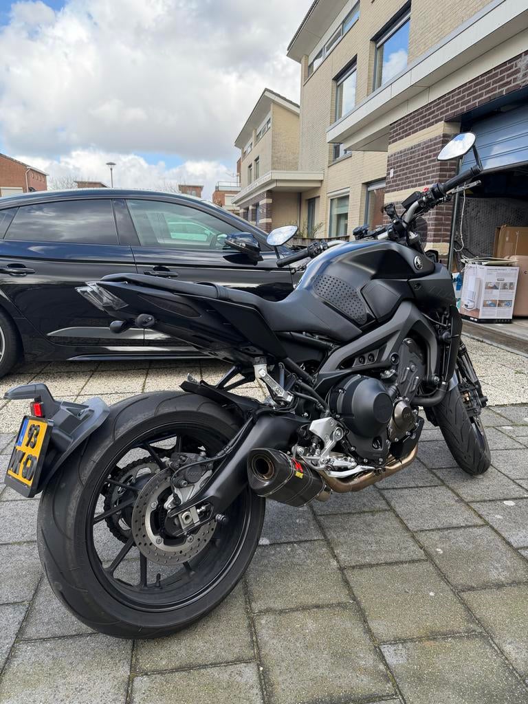 Yamaha MT-09 ABS Black met Akrapovic + Quickshifter, Motoren, Sportuitlaat, Motorrijbewijs A, Naked bike, 900 cc