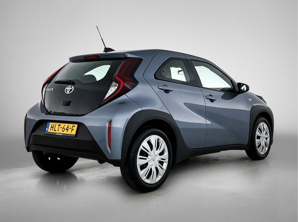 Toyota Aygo X 1.0 VVT-i MT Play | BTW Voertuig | Onderweg-na, 12 maanden, Gebruikt, 920 kg, 4 stoelen