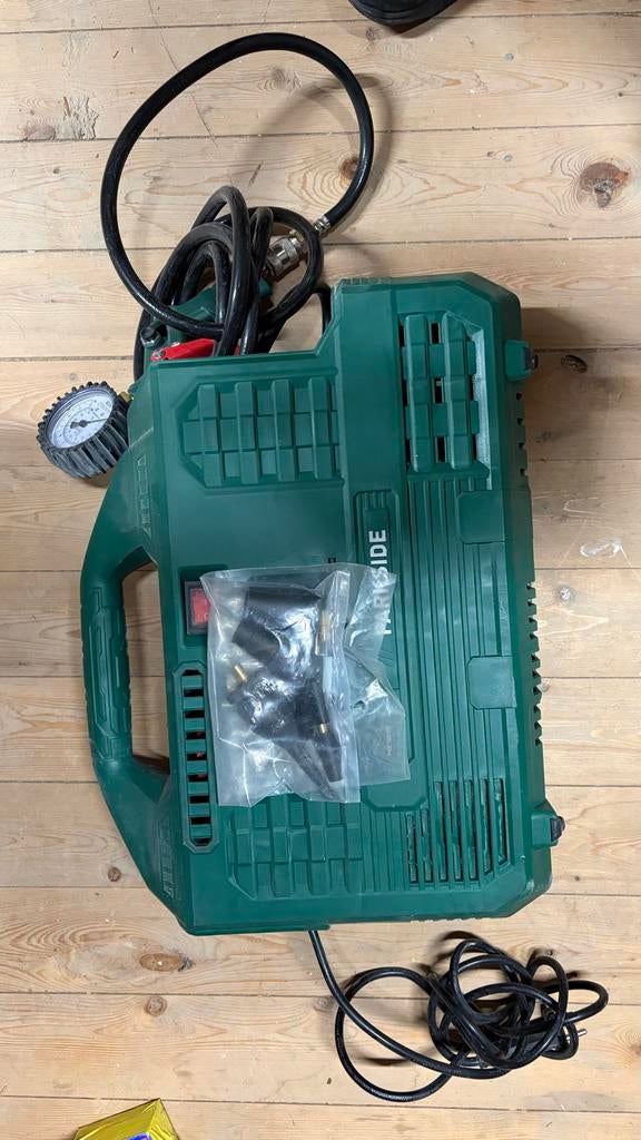 Parkside luchtcompressor met accessoires, Ophalen, Gebruikt, 6 tot 10 bar, Minder dan 200 liter/min