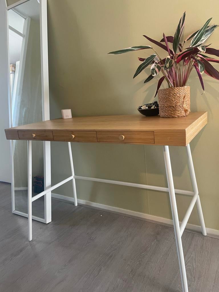 Ikea Lillasen bamboe bureau met lades, Huis en Inrichting, Bureaus, Gebruikt, Ophalen of Verzenden, IKEA, Beige