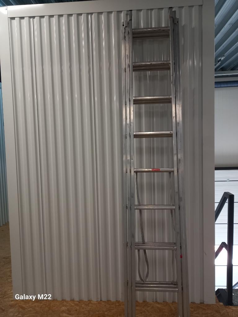 ladder 3 delig, Doe-het-zelf en Verbouw, Ladders en Trappen, Ophalen, Zo goed als nieuw, Ladder, Opvouwbaar of Inschuifbaar