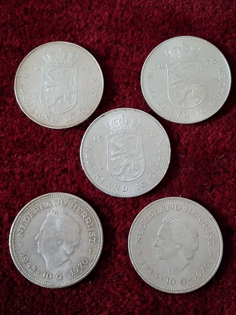 5 Zilveren 10 Gulden Munten - 3x 1975, 2x 1970, Koningin Juliana, Setje, Zilver, Ophalen of Verzenden