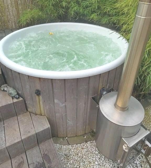 Welvaere Ducktub Hottub 6-8p met bubbels en warmtepomp, Ophalen, Zo goed als nieuw, Filter